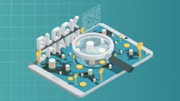 Illustratie van een tablet met blockchain-symbool een vergrootglas en digitale munten.