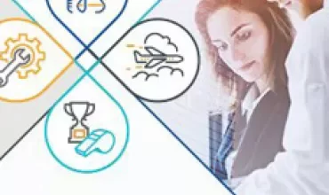 Twee mensen kijken naar een computer, omringd door technische en wetenschappelijke iconen.