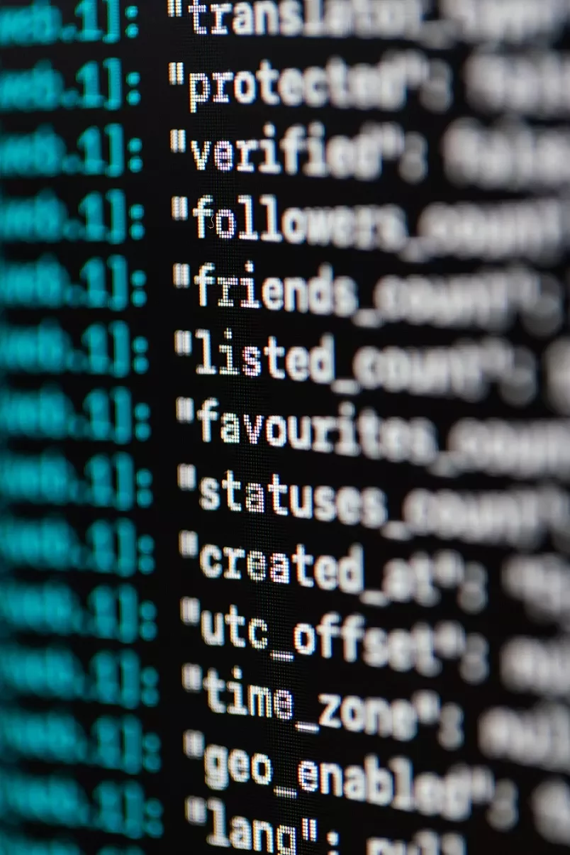 Close-up van code op een computerscherm.